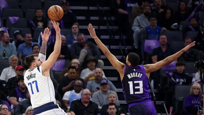 __Dallas_Mavericks_Dominate_Kings_in_3_Point_Showdown__