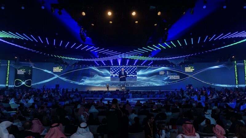 Davos_in_the_Desert__Saudi_Arabia_s_FII_Conference_Attracts_Global_Investors_poster - 🌍NewspaperAmigo – Your Global News Buddy 🗞️ Davos_in_the_Desert__Saudi_Arabia_s_FII_Conference_Attracts_Global_Investors video poster