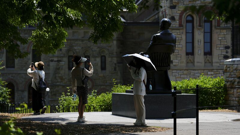 Deadly_Heatwaves_Hit_Canada_s_Cities__Seniors_Most_at_Risk - 🌍NewspaperAmigo – Your Global News Buddy 🗞️ ___Deadly_Heatwaves_Hit_Canada_s_Cities__Seniors_Most_at_Risk