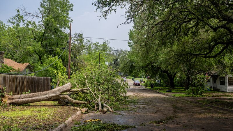Deadly_Tornado_Ravages_Texas__5_Killed__Including_Children____