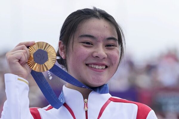 Deng Yawen Wins China’s First BMX Freestyle Gold in Paris 🏅🚴 Deng_Yawen_Wins_China_s_First_BMX_Freestyle_Gold_in_Paris___ video poster