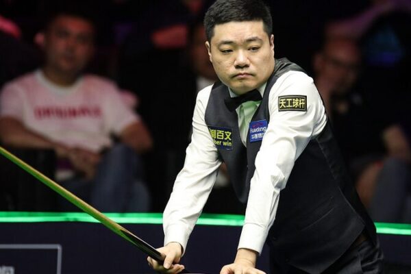 Ding Junhui Falls Short in World Open Final: Trump Claims Victory ๐ฑ Ding_Junhui_Falls_Short_in_World_Open_Final__Trump_Claims_Victory__