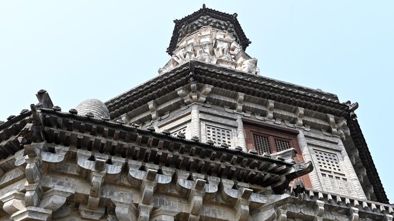 Discover_China_s_Architectural_Marvel__The_Stunning_Huata_Pagoda___