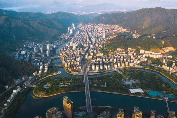 Discover_Fujian_s_Hidden_Gem__Ziyang_Park_s_Scenic___Cultural_Wonders___ video poster
