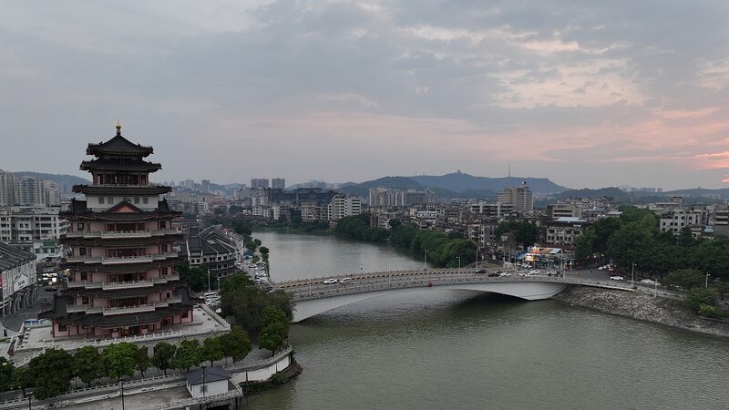 Discover_Lingnan_Culture_at_Guangdong_s_Historic_Shuidong_Street___poster - 🌍NewspaperAmigo – Your Global News Buddy 🗞️ Discover_Lingnan_Culture_at_Guangdong_s_Historic_Shuidong_Street__ video poster