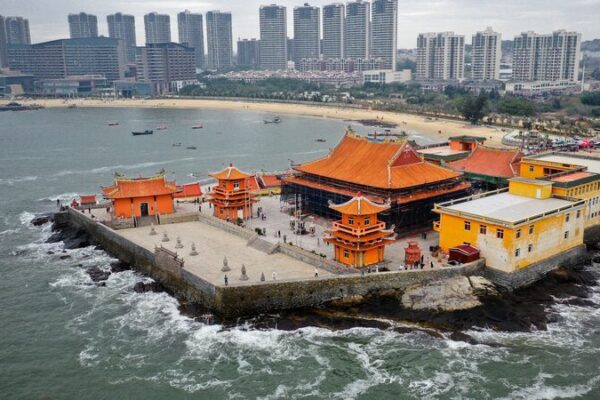 Discover Luojia Temple: A Floating Gem Along Fujian’s Coast 🌊⛩️ Discover_Luojia_Temple__A_Floating_Gem_Along_Fujian_s_Coast____