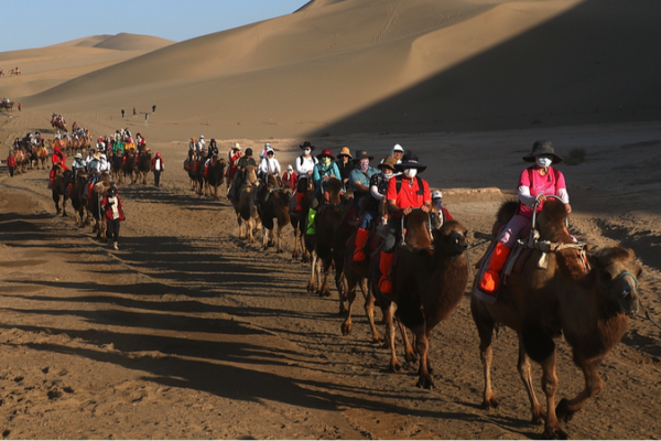 Dunhuang Desert Lights Up Mid-Autumn Festival 🏜️🌕 Dunhuang_Desert_Lights_Up_Mid_Autumn_Festival____