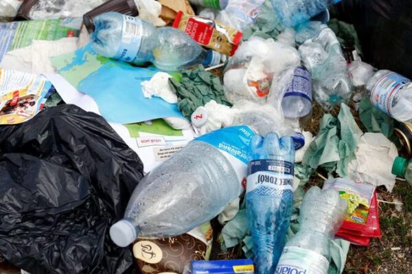 EU Sets Bold Targets to Slash Packaging Waste by 2030 🌍♻️ EU_Sets_Bold_Targets_to_Slash_Packaging_Waste_by_2030____
