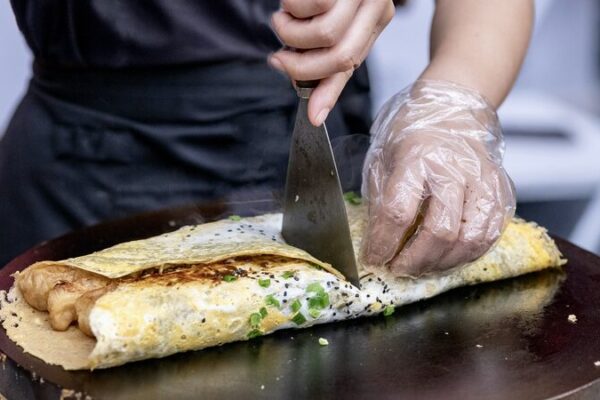 🥞 East Meets West: Jianbing vs. Crêpes – A Tasty Faceoff! __East_Meets_West__Jianbing_vs__Cre_pes___A_Tasty_Faceoff_
