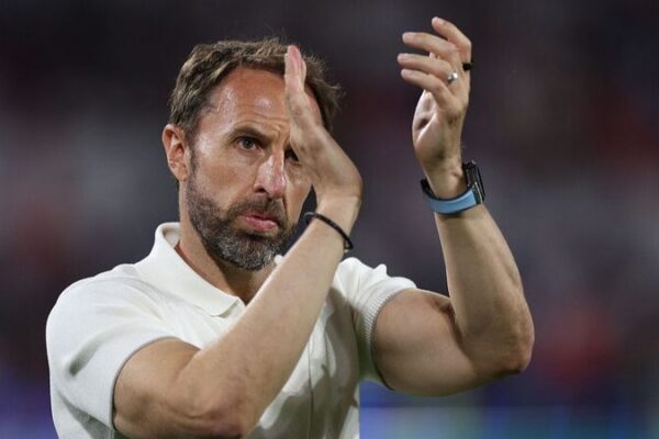 England’s Euro 2024 Struggles Spark Fan Fury 🏴⚽ #ThreeLions England_s_Euro_2024_Struggles_Spark_Fan_Fury_____ThreeLions