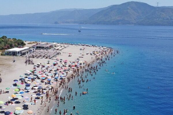 🌡️ Europe’s New Heat King: Sicily Hits 48.8°C, Confirms UN ___Europe_s_New_Heat_King__Sicily_Hits_48_8_C__Confirms_UN