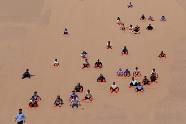 Experience the Thrill of Sand Sliding in Gansu’s Dunhuang! Experience_the_Thrill_of_Sand_Sliding_in_Gansu_s_Dunhuang_ video poster