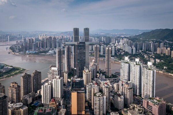 Explore Chongqing: The Mountain City’s Stunning Blend of Nature & Modernity 🌆🏞️ Explore_Chongqing__The_Mountain_City_s_Stunning_Blend_of_Nature___Modernity____ video poster
