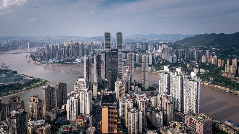 Explore_Chongqing__The_Mountain_City_s_Stunning_Blend_of_Nature___Modernity_____poster - 🌍NewspaperAmigo – Your Global News Buddy 🗞️ Explore_Chongqing__The_Mountain_City_s_Stunning_Blend_of_Nature___Modernity____ video poster