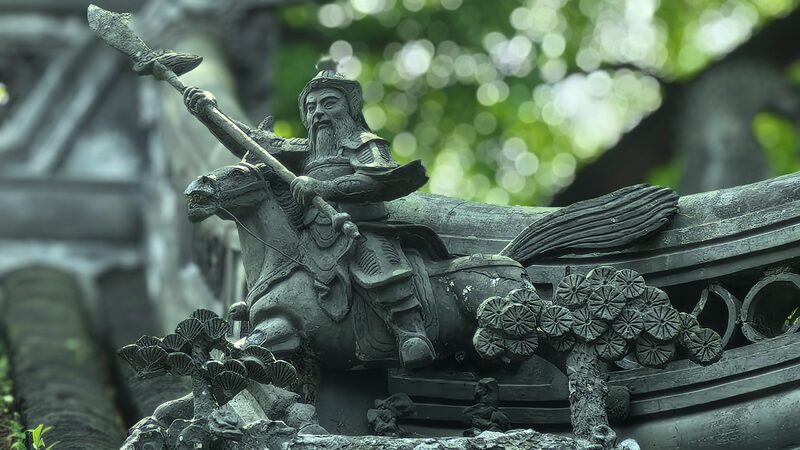 Explore_the_Artistic_Rooftops_of_Shanghai_s_Historic_Yu_Garden___