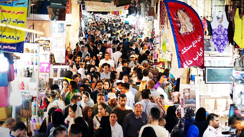Exploring_the_Vibrant_Melting_Pot__Iranian_Bazaars_Where_Cultures_Mingle