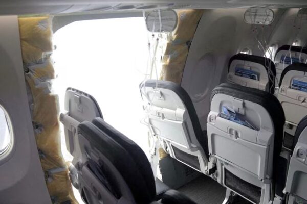 FBI Alerts Alaska Airlines Passengers: You Might Be Crime Victims ✈️🔍 FBI_Alerts_Alaska_Airlines_Passengers__You_Might_Be_Crime_Victims____