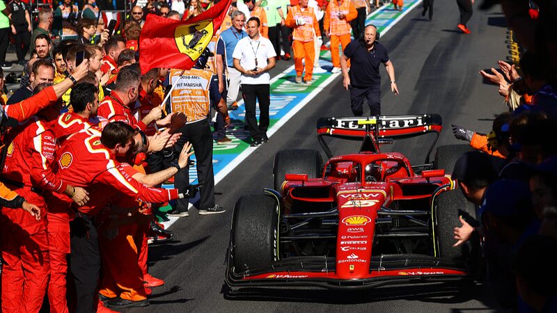 Ferrari_Roars_to_Victory_Down_Under_____