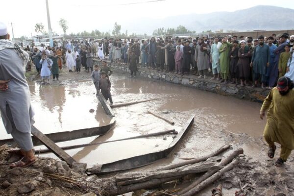 Flash Floods Devastate East Afghanistan: 35 Dead, Hundreds Injured 🌊💔 Flash_Floods_Devastate_East_Afghanistan__35_Dead__Hundreds_Injured___