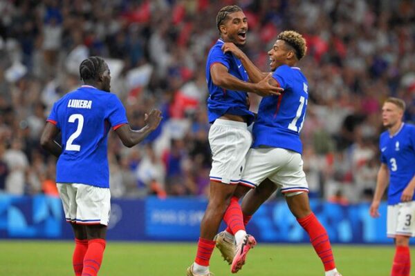 France Dominates USA 3-0 in Olympic Football Opener 🔥⚽ France_Dominates_USA_3_0_in_Olympic_Football_Opener___