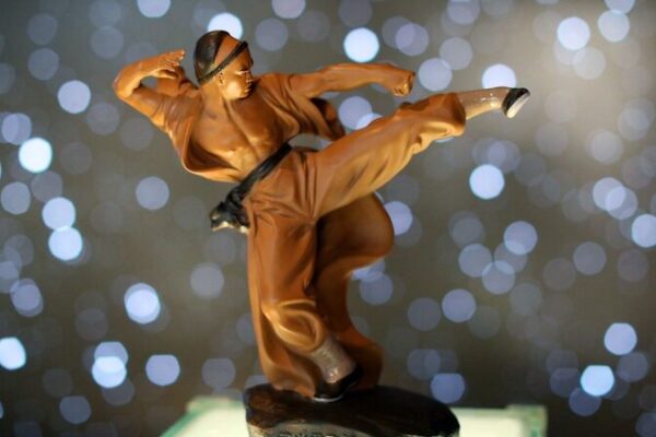 From Clay to Culture: Shiwan Ceramics Capture Kung Fu Masters 🎭🏺✨ From_Clay_to_Culture__Shiwan_Ceramics_Capture_Kung_Fu_Masters____