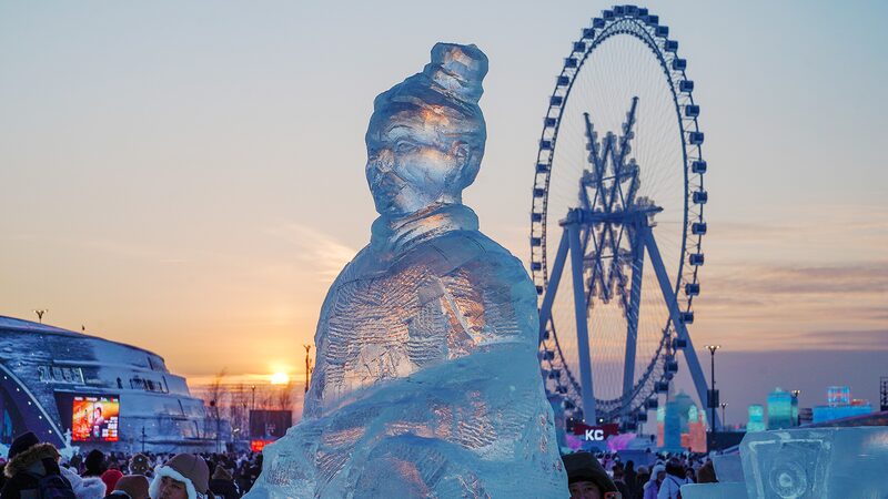 Frozen_History__Ice_Terracotta_Warriors_Wow_Visitors_in_Harbin____ - 🌍NewspaperAmigo – Your Global News Buddy 🗞️ Frozen_History__Ice_Terracotta_Warriors_Wow_Visitors_in_Harbin____