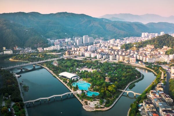 Fujian_s_Ziyang_Park__Where_Scenery_Meets_Philosophy____poster - 🌍NewspaperAmigo – Your Global News Buddy 🗞️ Fujian_s_Ziyang_Park__Where_Scenery_Meets_Philosophy___ video poster