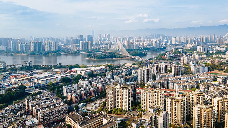 Fuzhou__The_Ancient_City_Where_Banyan_Trees_Rule___poster - 🌍NewspaperAmigo – Your Global News Buddy 🗞️ Fuzhou__The_Ancient_City_Where_Banyan_Trees_Rule__ video poster