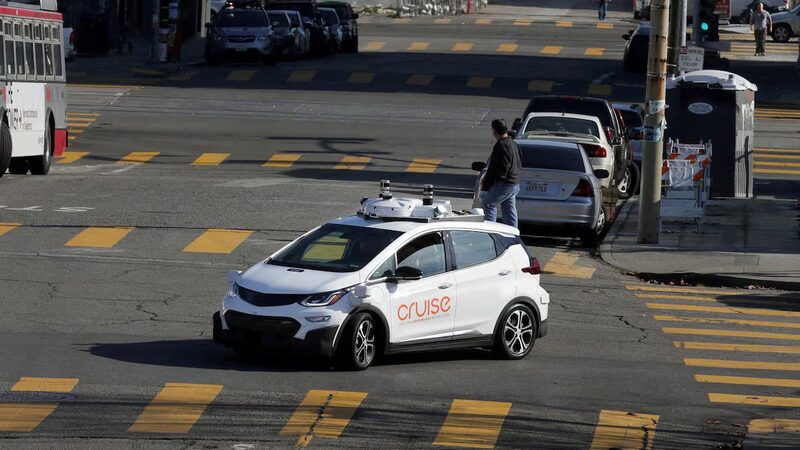 GM_Hits_the_Brakes_on_Self_Driving_Cars__Revs_Up_New_EV_Strategy___