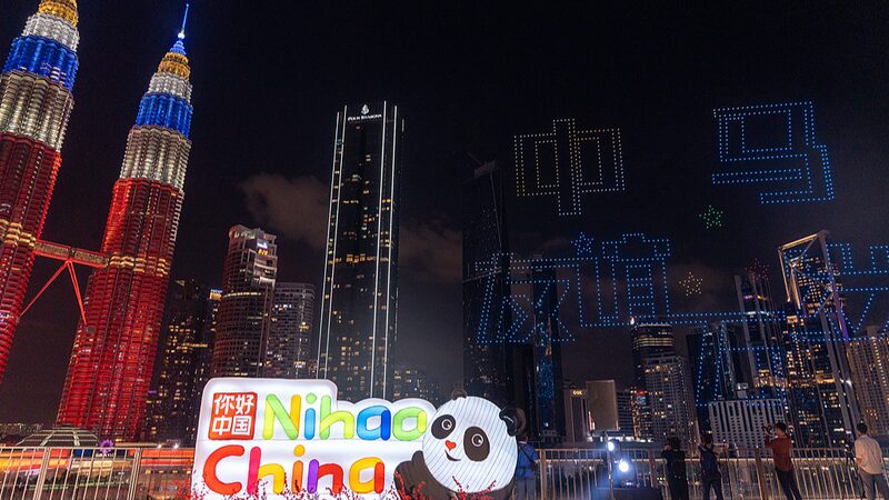 __Global_Chinese_New_Year_Fest_Launches_in_Malaysia_with_Star_Studded_Gala