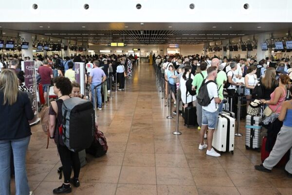 Global_IT_Chaos__Cyber_Wake_Up_Call_After_Massive_Outage___