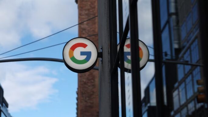 Google_Restructures_Again__Layoffs_and_Role_Shifts_Spark_Concerns___ - 🌍NewspaperAmigo – Your Global News Buddy 🗞️ Google_Restructures_Again__Layoffs_and_Role_Shifts_Spark_Concerns___