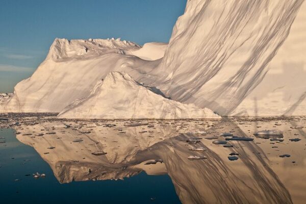 Greenland’s Methane Surprise: Absorbs More Than It Emits 🌍❄️ Greenland_s_Methane_Surprise__Absorbs_More_Than_It_Emits____