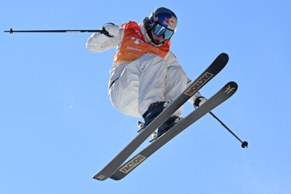 🥇 Gu Ailing Makes History with 16th Freeski World Cup Gold! __Gu_Ailing_Makes_History_with_16th_Freeski_World_Cup_Gold_