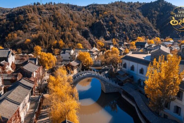 🎉 Gubei Water Town Lights Up Lunar New Year with Tradition & Tech! 🌟 __Gubei_Water_Town_Lights_Up_Lunar_New_Year_with_Tradition___Tech___