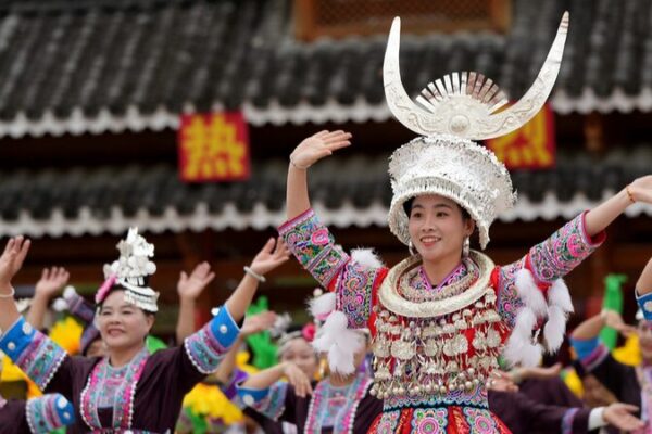 Gunbei Dong Township Marks 40th Anniversary with Festive Splendor 🎉👗🎶 Gunbei_Dong_Township_Marks_40th_Anniversary_with_Festive_Splendor____