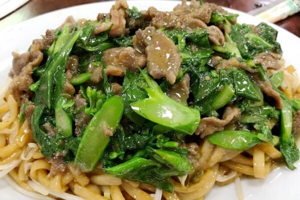 Hainan’s Saucy Rice Noodles: A Flavor Explosion You Can’t Miss 🍜🔥 Hainan_s_Saucy_Rice_Noodles__A_Flavor_Explosion_You_Can_t_Miss___