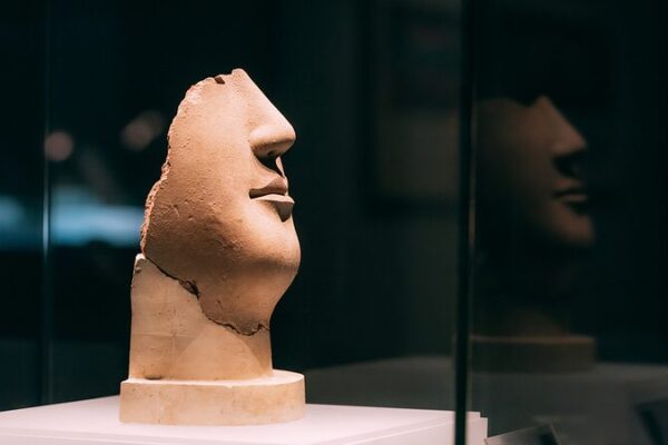 Half-Face Statue Unveils Northern Wei Dynasty’s Timeless Elegance Half_Face_Statue_Unveils_Northern_Wei_Dynasty_s_Timeless_Elegance