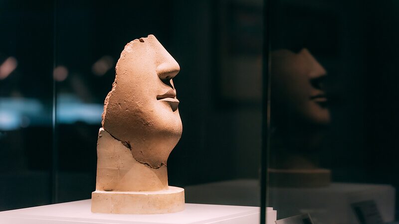 Half_Face_Statue_Unveils_Northern_Wei_Dynasty_s_Timeless_Elegance