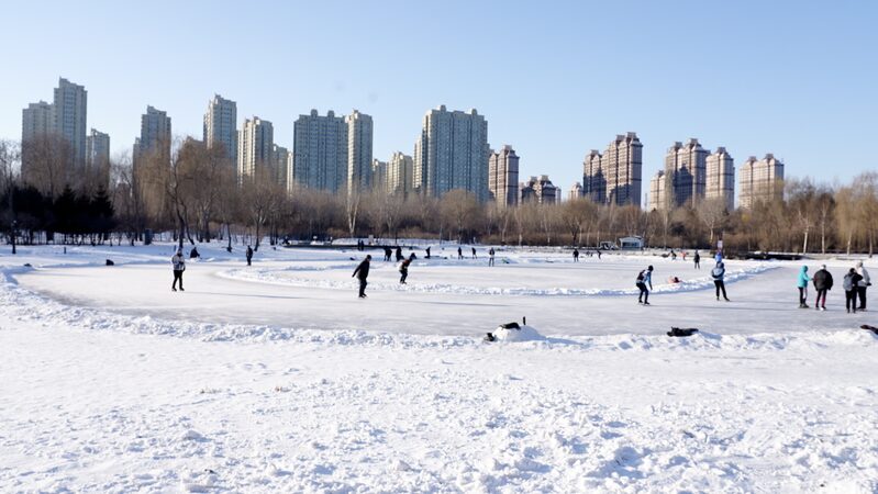 Harbin_Unleashes_Winter_Magic_with_100__Free_Ice_Rinks_____poster - 🌍NewspaperAmigo – Your Global News Buddy 🗞️ Harbin_Unleashes_Winter_Magic_with_100__Free_Ice_Rinks____ video poster