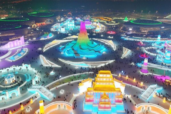 ❄️ Harbin’s Ice World Stuns Visitors with Frosty Marvels! ___Harbin_s_Ice_World_Stuns_Visitors_with_Frosty_Marvels_ video poster