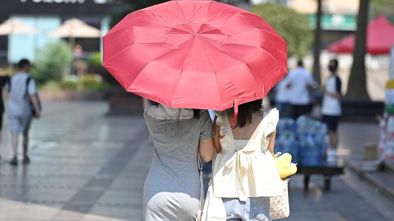 Heatwave_Hits_Western_Chinese_Cities_with_Record_High_Alerts____