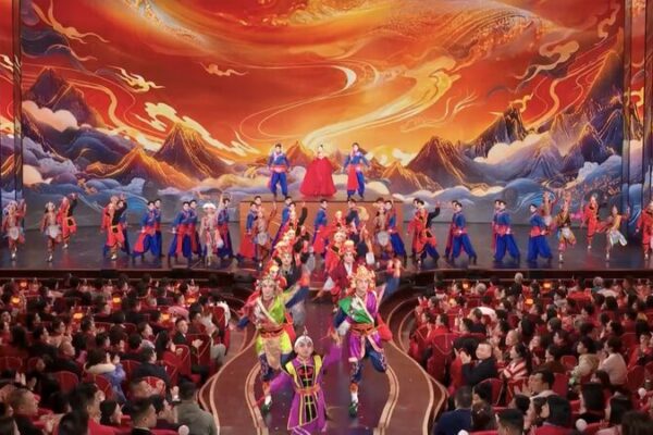 Heroes’ Dance Lights Up Spring Festival Gala 🎭✨ Heroes__Dance_Lights_Up_Spring_Festival_Gala___ video poster