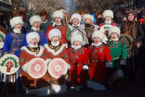 Hezhe Culture Shines in Harbin’s Winter Tourism Boom ❄️👘 Hezhe_Culture_Shines_in_Harbin_s_Winter_Tourism_Boom____