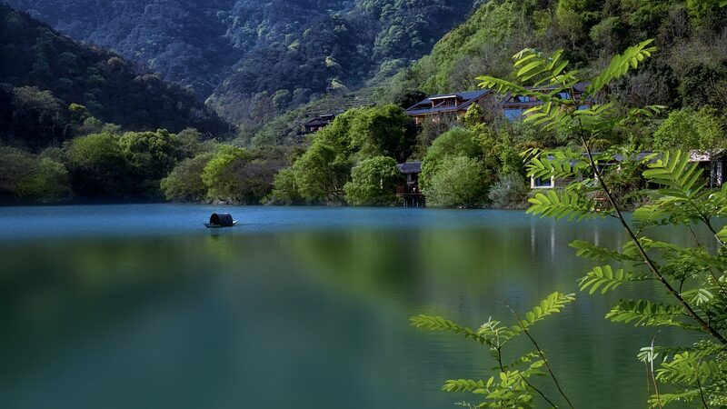 Hike_Through_History____Ancient_Trail_Links_Hangzhou___Huangshan