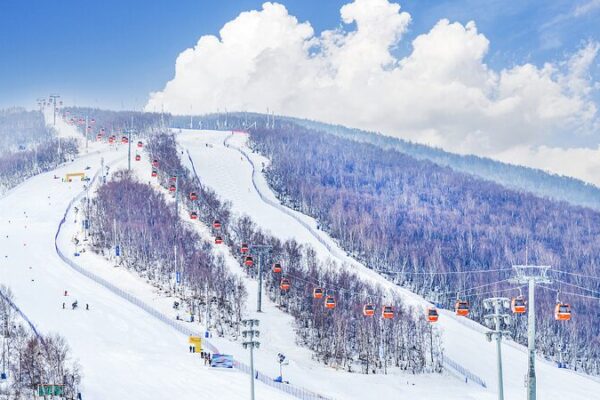 Hit the Slopes at China’s Olympic Ski Resort 🎿❄️ Hit_the_Slopes_at_China_s_Olympic_Ski_Resort____ video poster