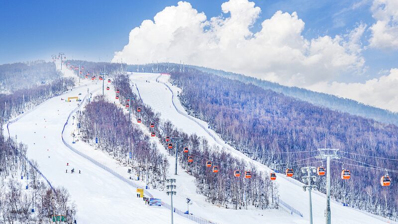 Hit_the_Slopes_at_China_s_Olympic_Ski_Resort_____poster - 🌍NewspaperAmigo – Your Global News Buddy 🗞️ Hit_the_Slopes_at_China_s_Olympic_Ski_Resort____ video poster