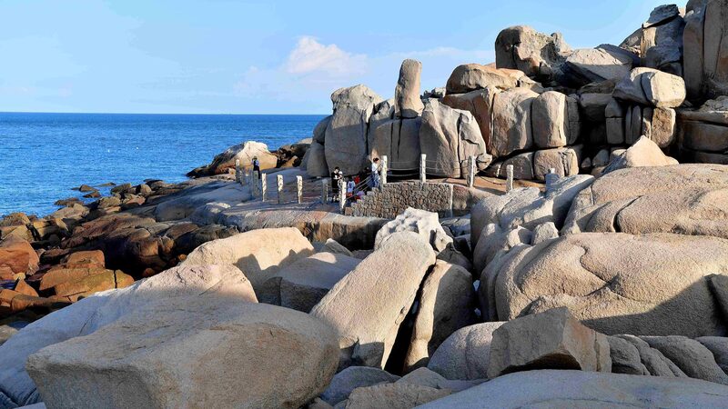 Houyan_Island__Fujian_s_Scenic_Gateway_Near_Taiwan____ - 🌍NewspaperAmigo – Your Global News Buddy 🗞️ Houyan_Island__Fujian_s_Scenic_Gateway_Near_Taiwan____