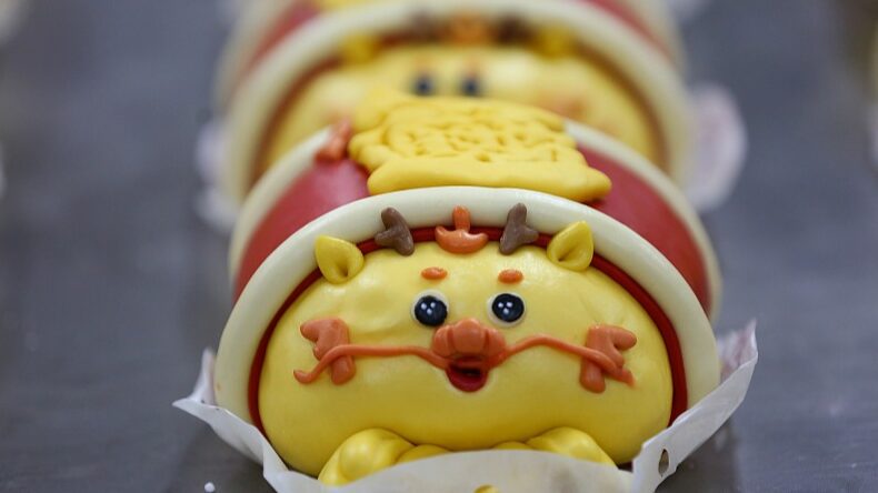 Huabobo__Shandong_s_Festive_Buns_Steal_the_Spotlight___ - 🌍NewspaperAmigo – Your Global News Buddy 🗞️ Huabobo__Shandong_s_Festive_Buns_Steal_the_Spotlight___