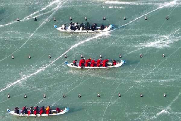 Ice Dragon Boats Race in Yinchuan Spark Winter Sports Craze ❄️🐉 Ice_Dragon_Boats_Race_in_Yinchuan_Spark_Winter_Sports_Craze____